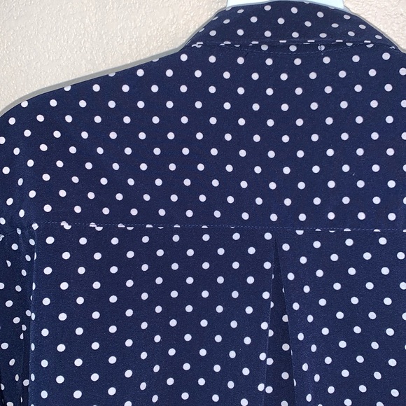 NOTATIONS Navy/white polka dot shirt blouse, side slits, silver buttons. L EUC - Picture 7 of 17